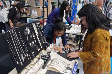 Mengenal kelebihan dan kelemahan investasi perak